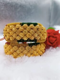 Hath pochi golden & multi color