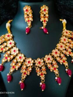 Rajeshthani patiya  Red flower